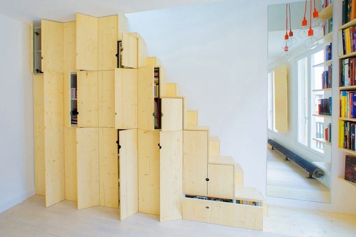 Sắp xếp nội thất thông minh cho nhà nhỏ nhờ tận dụng bậc thang